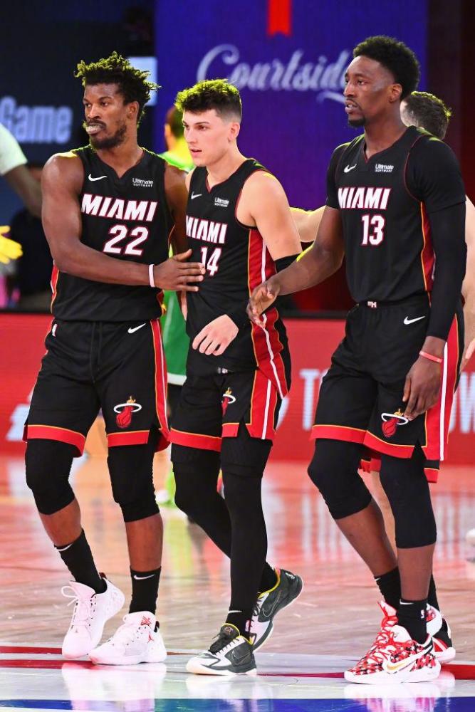 冠军成员 冠军成员