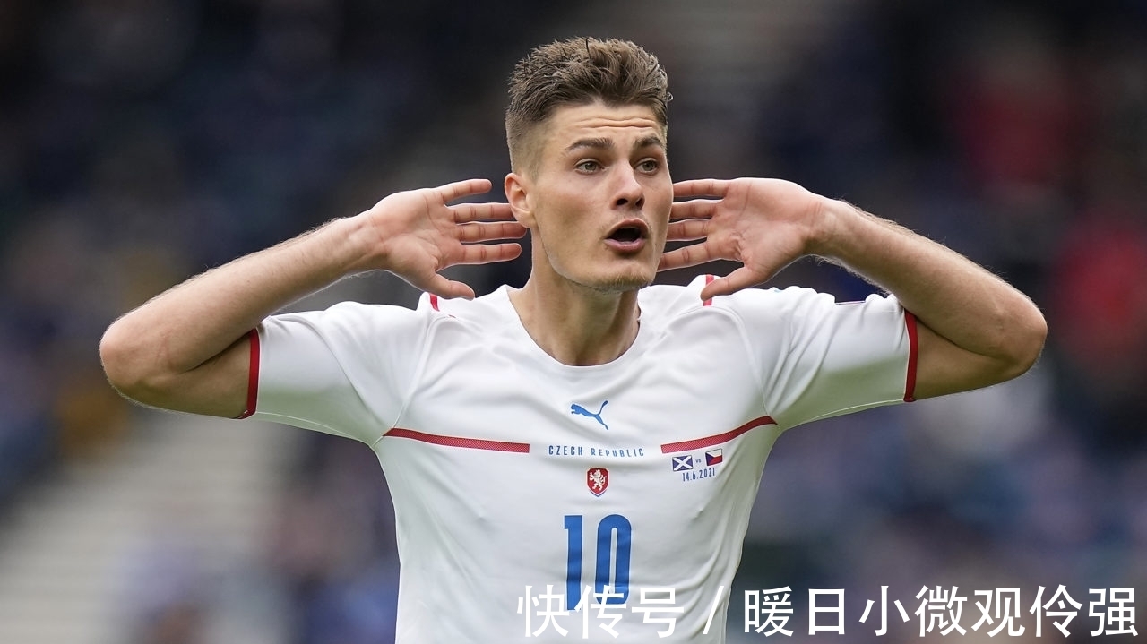 而作为现役 而作为现役