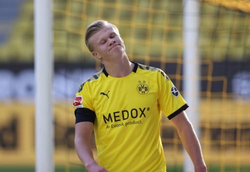 球员们在训 球员们在训