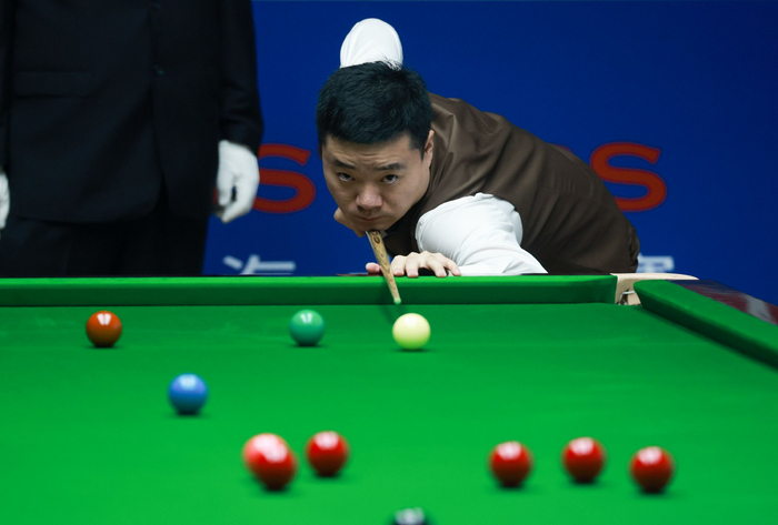 场比赛在球 场比赛在球