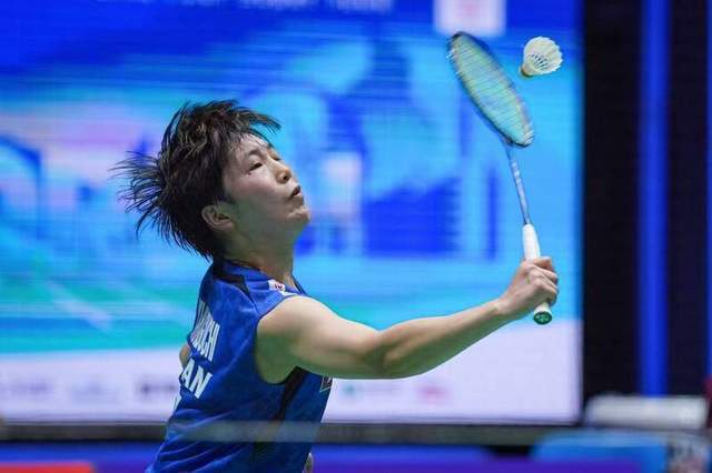 推进缓慢的 推进缓慢的