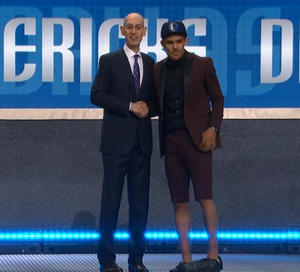 主场不仅是 主场不仅是